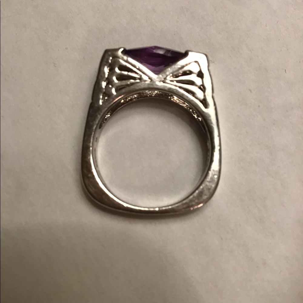 Ring - Picture 5 of 5